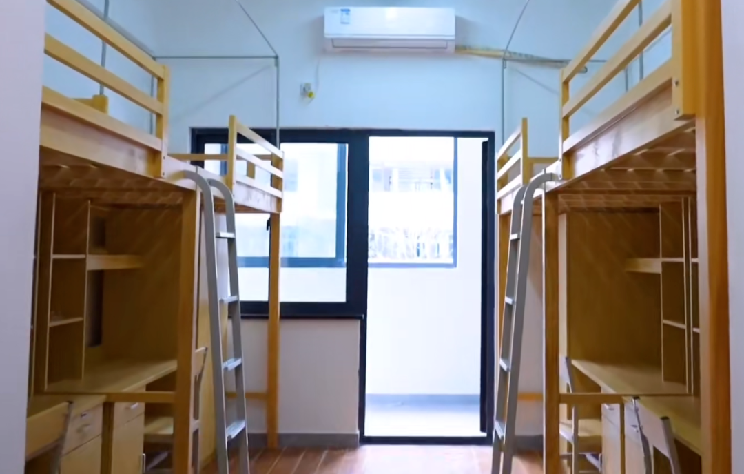 1754878240862854.png 10020.png