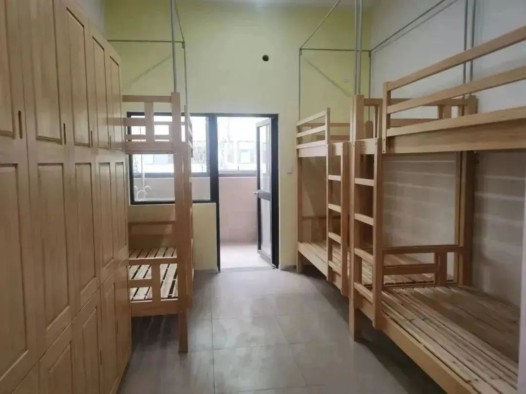 1754878450774954.jpeg 10037.jpeg