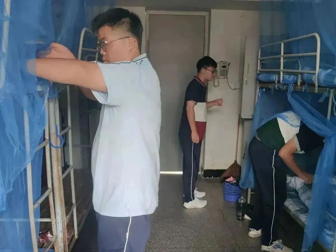 1754878690583639.jpeg 10056.jpeg