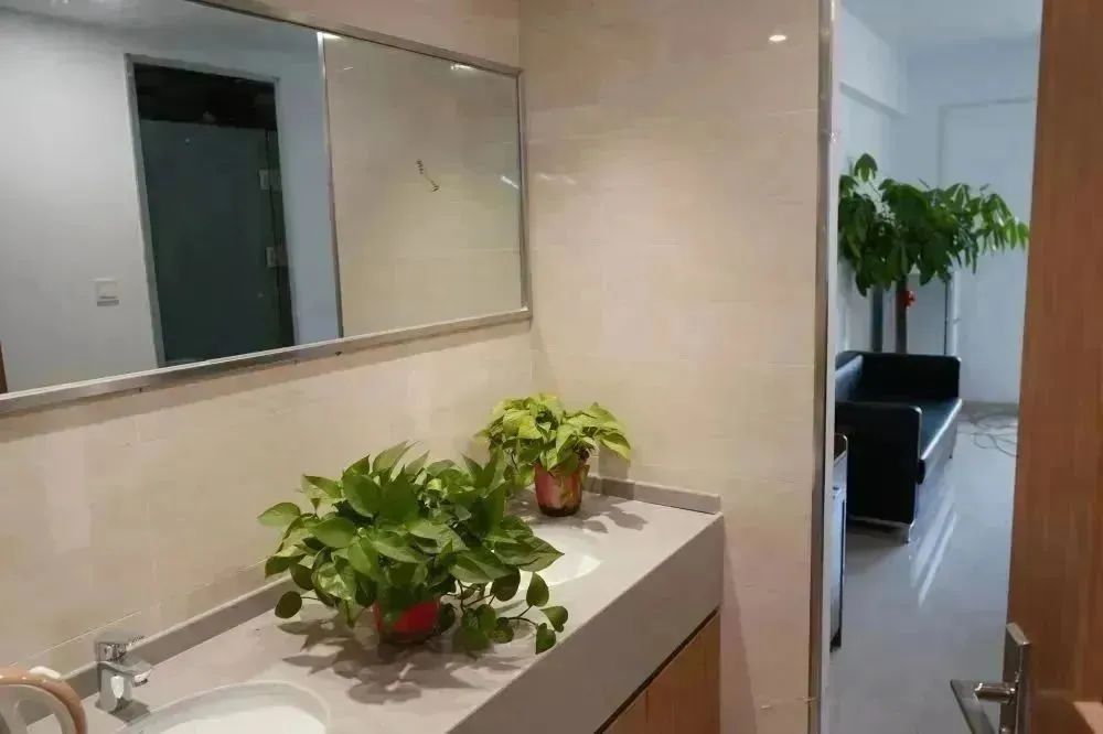 1754878759197235.jpeg 10061.jpeg