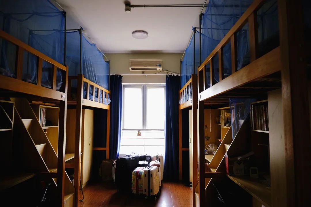 澄海苏北中学宿舍图片