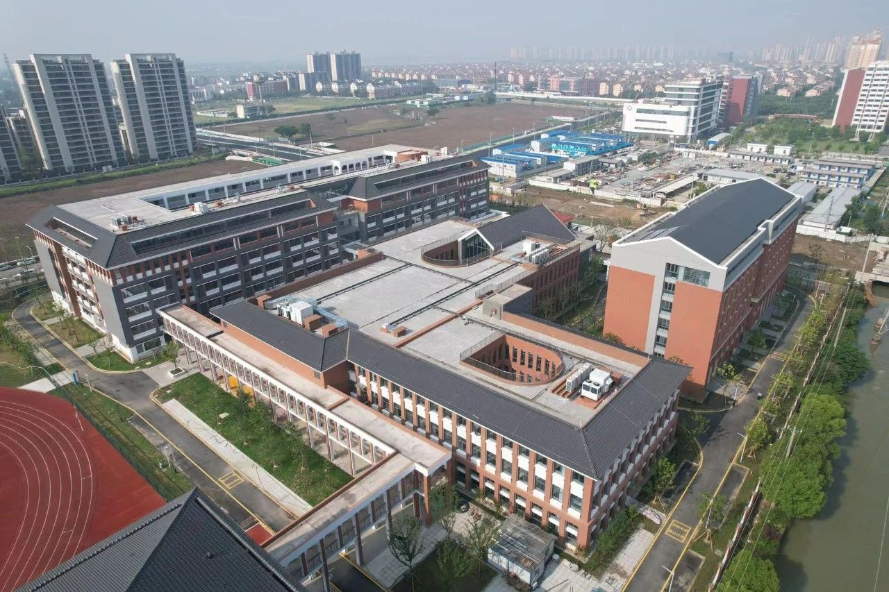 1693305576583261.png image.png